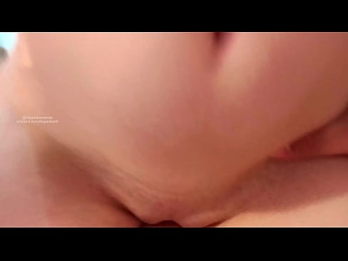 ❤️ Guļu māsas istabā, un tā es pamodos ❤️ Kaltais porno pie mums