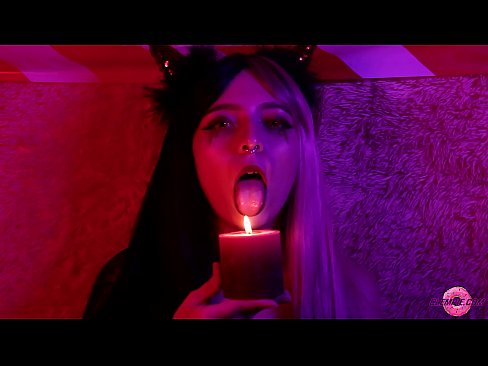 ❤️ Kaislīgs blowjob no seksīga sukuba ar mutes piepildījumu ❤️ Kaltais porno pie mums