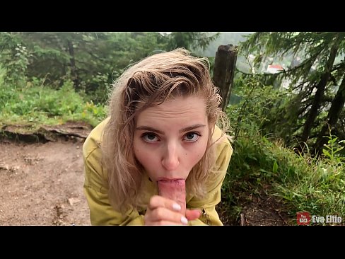 ❤️ Meitene norij spermu pēc publiska blowjoba - Eva Elfi ❤️ Kaltais porno pie mums